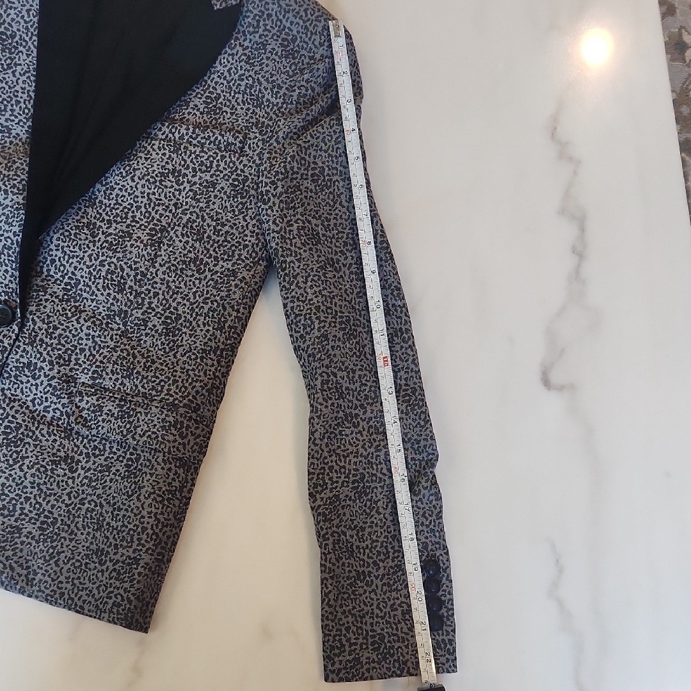 The Kooples Gray Leopard Blazer And Pant Set, Size 2 - Picture 9 of 14